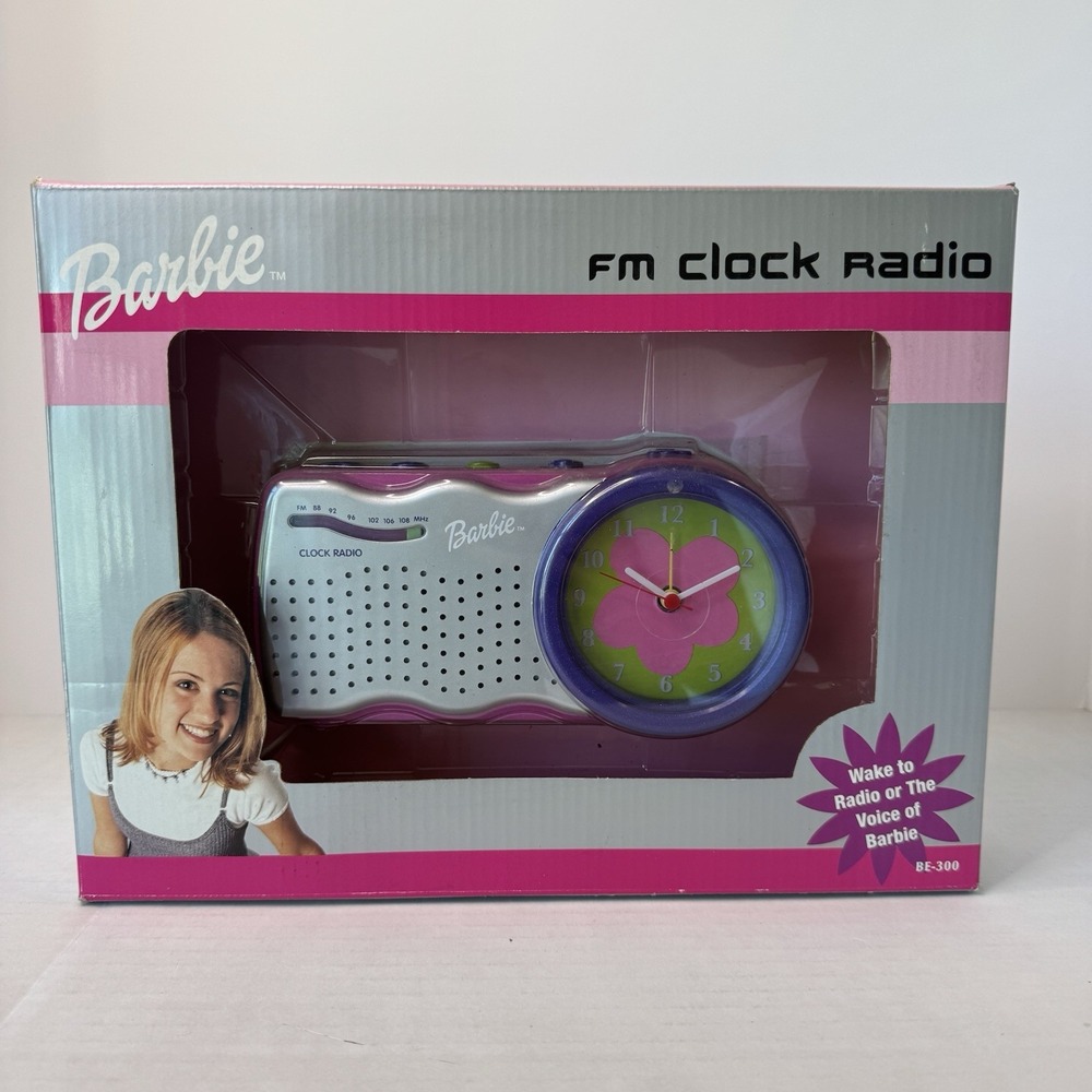 *RARE* Barbie For Girls Clock Radio with Lighted‎ Clock Face FM  Toys 1995 NEW